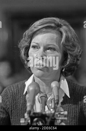 Rosalynn carter témoigne devant le sous-comité du Sénat ca. 7 février 1979 Banque D'Images