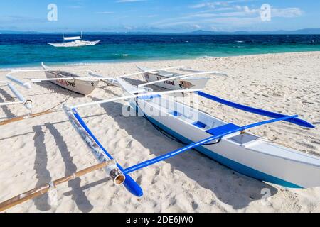 Plage de sable blanc à Bohol, Philippines Banque D'Images