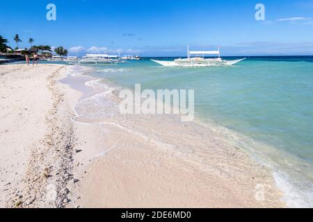 Plage de sable blanc à Bohol, Philippines Banque D'Images