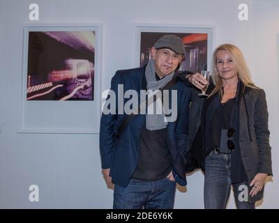 Paris - soirée de présentation de l'exposition de Romain Battaglia Et Christian Guy 'COLOURSs' à la Galerie de la Clé Banque D'Images