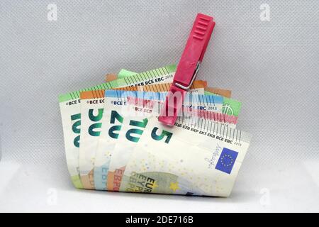 De l'argent dans une chaussette. L'euro dans une chaussette, à la maison. Banque D'Images