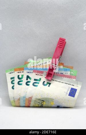 De l'argent dans une chaussette. L'euro dans une chaussette, à la maison. Banque D'Images