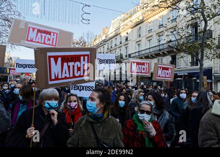 Paris, France. 28 novembre 2020. Manifestation des opposants au projet DE droit MONDIAL DE LA SÉCURITÉ le 28 novembre 2020 à Paris, France. Banque D'Images