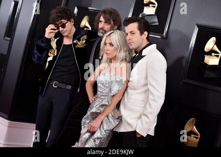 Andrew Wyatt, Anthony Rossomando, Lady Gaga et Mark Ronson assistent aux 61e GRAMMY Awards annuels au Staples Center le 10 février 2019 à Los Angeles, Californie, États-Unis. Photo de Lionel Hahn/ABACAPRESS.COM Banque D'Images