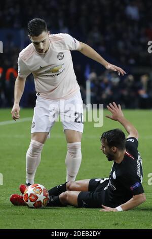 Juan Bernat du PSG affronte Diogo Dalot de Manchester United lors de la manche de la Ligue des champions de l'UEFA du match de football de la deuxième jambe de 16 entre Paris Saint-Germain (PSG) et Manchester United au stade du Parc des Princes à Paris le 6 mars 2019. Manchester United a gagné 3-1 et s'est qualifié pour le 1/4. Photo de Henri Szwarc/ABACAPRESS.COM Banque D'Images