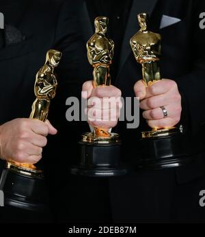 Los Angeles, États-Unis. 29 novembre 2020. Jonas Rivera, Mark Nielsen et Josh Cooley, gagnants du film d'animation pour « Toy Story 4 », apparaissent en coulisses avec leurs Oscars lors de la 92e édition annuelle des Academy Awards au Loews Hollywood Hotel, dans la section Hollywood de Los Angeles, le 9 février 2020. Photo de John Angelillo/UPI crédit: UPI/Alay Live News Banque D'Images