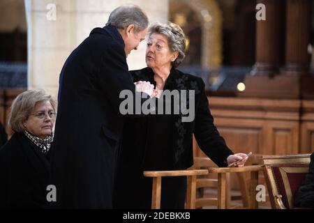 Comte de Paris, Prince Jean d'Orléans et Princesse Chantal d'Orléans assistent à la Messe pour le repos de l'Ame pour le Comte de Paris, Prince Henri d'Orléans, cité par Chanoine Gilles Annequin à l'église Saint Germain l'Auxerrois le 23 mars 2910 à Paris, France.Comte de Paris, le Prince Henri d'Orléans est mort à 85 ans le 21 janvier 2019. Photo de David Niviere/ABACAPRESS.COM Banque D'Images