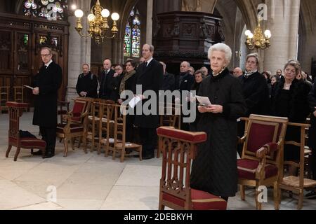 Comte de Paris, Prince Jean d'Orléans, Prince Eudes d'Orléans et sa femme la princesse Marie-Liesse d'Orléans, la princesse Marie du Liechtenstein, la princesse Chantal d'Orléans et la duchesse de Montpensier assistent à la Messe pour le repos de l'Ame pour le comte de Paris, Prince Henri d'Orléans, cité par Chanoine Gilles Annequin à l'église Saint Germain l'Auxerrois le 23 mars 2910 à Paris, France. Comte de Paris, le Prince Henri d'Orléans est mort à 85 ans le 21 janvier 2019. Photo de David Niviere/ABACAPRESS.COM Banque D'Images