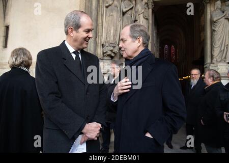 Le comte de Paris, le prince Jean d'Orléans et le prince Eudes d'Orléans assistent à la Messe pour le repos de l'Ame pour leur père Comte de Paris, le prince Henri d'Orléans, cité par Chanoine Gilles Annequin à l'église Saint Germain l'Auxerrois le 23 mars 2910 à Paris, France.Comte de Paris, le Prince Henri d'Orléans est mort à 85 ans le 21 janvier 2019. Photo de David Niviere/ABACAPRESS.COM Banque D'Images