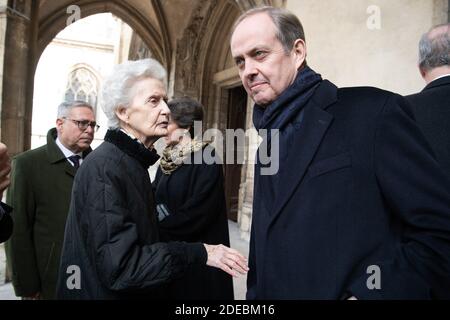 Comte de Paris, Prince Jean d'Orléans et duchesse de Montpensier assistent à la Messe pour le repos de l'Ame pour le Comte de Paris, Prince Henri d'Orléans, cité par Chanoine Gilles Annequin à l'église Saint Germain l'Auxerrois le 23 mars 2910 à Paris, France. Comte de Paris, Le Prince Henri d'Orléans est décédé à 85 ans le 21 janvier 2019. Photo de David Niviere/ABACAPRESS.COM Banque D'Images