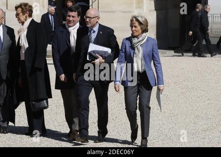 Les délégués des hauts-de-France (très à droite, Caroline Cayeux, maire de Beauvais) arrivent pour rencontrer le président français Emmanuel Macron pour le "Grand débat" au Palais de l'Elysée, Paris, France, le 29 mars 2019. Photo de Henri Szwarc/ABACAPRESS.COM Banque D'Images