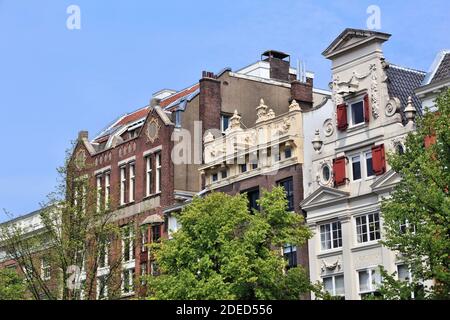 Architecture de la vieille ville d'Amsterdam - immeubles résidentiels de Keizersgracht. Pays-Bas. Banque D'Images