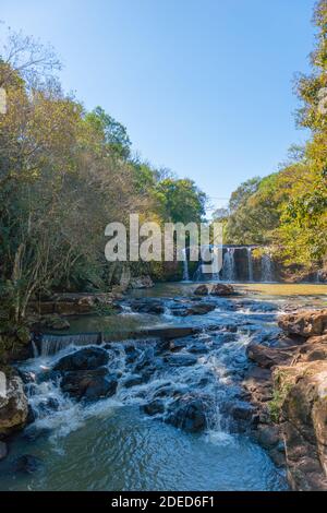 Salto Capiovi ou Capiovi Falls dans le Parque naturel Don Alberto Nobs, communauté de Capiovi, Provincia Misiones, Argentine, Amérique latine Banque D'Images