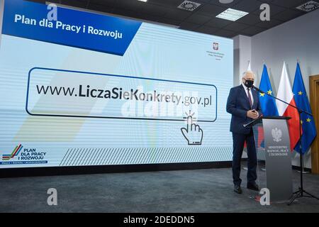 Varsovie, Mazovie, Pologne. 30 novembre 2020. Conférence de presse du vice-premier ministre, ministre du développement, du travail et de la technologie JAROSLAW GOWIN.in photo: JAROSLAW GOWIN crédit: Hubert Mathis/ZUMA Wire/Alay Live News Banque D'Images