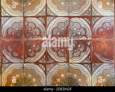 anciens carreaux utilisés sur le sol Banque D'Images