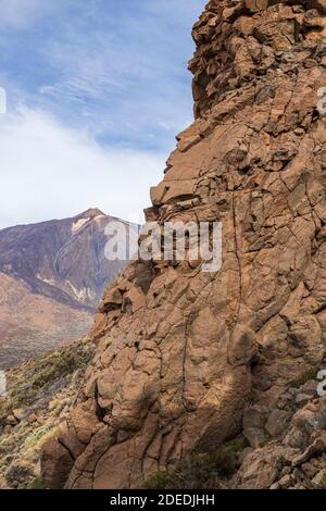 Formations rocheuses spectaculaires dans le paysage volcanique de la caldeira dans le parc national de Las Canadas del Teide, Tenerife, Iles Canaries, Espagne Banque D'Images