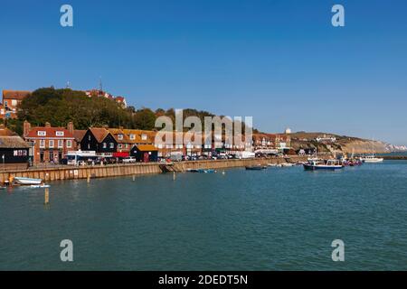 Angleterre, Kent, Folkestone, Folkestone Harbour et Waterfront Skyline Banque D'Images