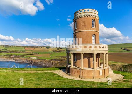 Clavell Tower folly sur le sentier de la côte sud-ouest à Kimmeridge Bay, Dorset, Angleterre Banque D'Images