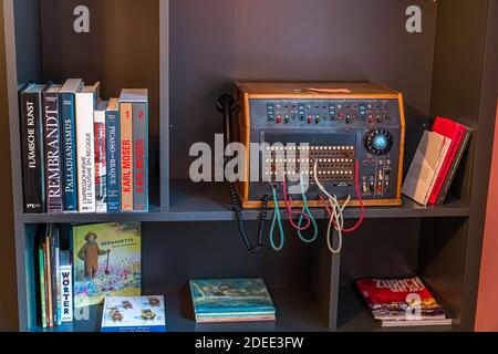 Ancien système téléphonique sur la bibliothèque de l'hôtel Florhof à Zurich, Suisse Banque D'Images