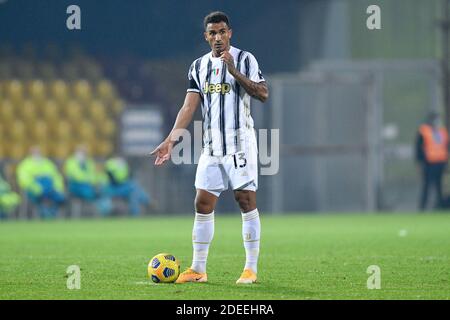 Benevento, Italie. 28 novembre 2020. Danilo de Juventus FC pendant la série UN match entre Benevento Calcio et Juventus FC au Stadio Ciro Vigorito, Benevento, Italie, le 28 novembre 2020. Credit: Giuseppe Maffia/Alay Live News Banque D'Images