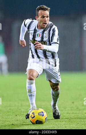 Benevento, Italie. 28 novembre 2020. Arthur de Juventus FC pendant la série UN match entre Benevento Calcio et Juventus FC au Stadio Ciro Vigorito, Benevento, Italie, le 28 novembre 2020. Credit: Giuseppe Maffia/Alay Live News Banque D'Images