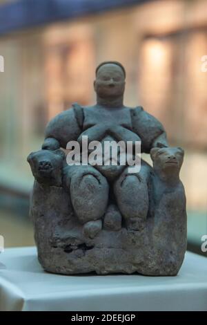 TURQUIE, ANKARA ; MAI 25,2008 - Figurine de la Déesse mère de Çatalhöyük au Musée des civilisations anatoliennes, Ankara, Turquie Banque D'Images