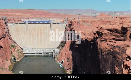 Barrage de Glen Canyon sur le fleuve Colorado Banque D'Images