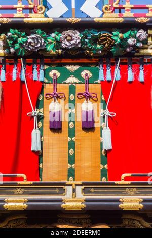 Des détails riches du Hachiman Matsuri flottent pendant le festival d'automne de Takayama à Gifu, au Japon Banque D'Images