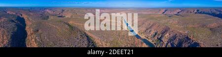 Vue aérienne de la rivière Murchison atteignant la boucle à Kalbarri Parc national en Australie Banque D'Images