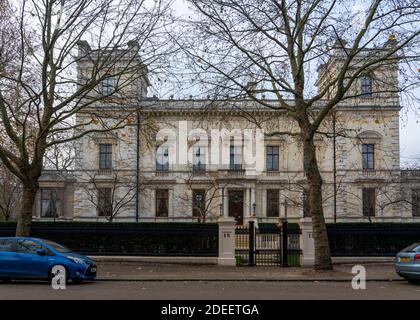 La maison londonienne du milliardaire indien Lakshmi Mittal aux 18 et 19 Kensingon Palace Gardens, Londres, Royaume-Uni le manoir de 55,000 mètres carrés a été achevé en 1847 an Banque D'Images