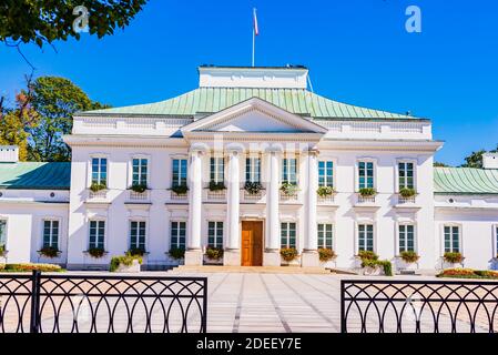 Belweder est un palais de Varsovie, près du parc Lazienki. C'est l'une des résidences officielles utilisées par les présidents polonais. Varsovie, Pologne, Europe Banque D'Images