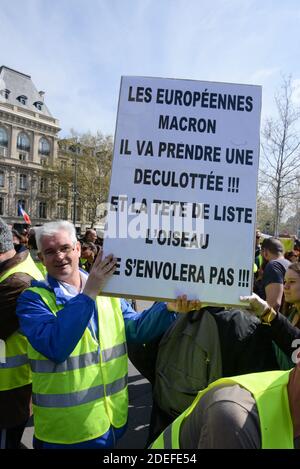 La manifestation de Yellow Vêtes le 21 samedi consécutif à Paris, France, le 6 avril 2019. Photo par Albert Bouxou/avenir photos/ABACAPRESS.COM Banque D'Images