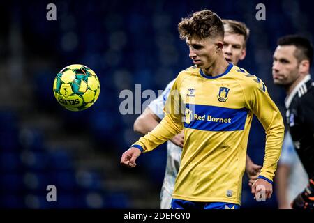 Brondby, Danemark. 30 novembre 2020. Jesper Lindstrom (18) de Broendby SI on le voit pendant le match 3F Superliga entre Broendby IF et Lyngby Boldklub au stade Brondby. (Crédit photo : Gonzales photo/Alamy Live News Banque D'Images