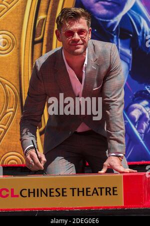 Chris Hemsworth assiste à la projection « Avengers: Endgame » des Marvel Studios pour y placer leurs empreintes en ciment au TCL Chinese Theatre IMAX Forecourt au TCL Chinese Theatre IMAX le 23 avril 2019 à Los Angeles, CA, États-Unis. Photo de Lionel Hahn/ABACAPRESS.COM Banque D'Images