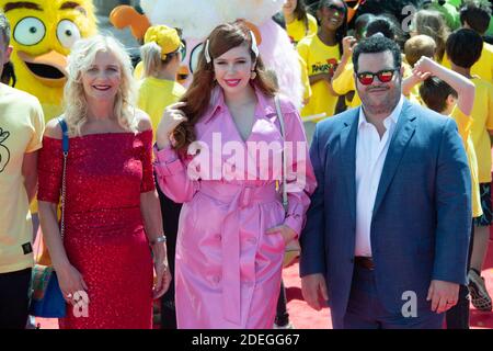 IRMA Knol, Sonia Plakidyuk et Josh Gad assistent à la Angry Birds 2 Photocall lors du 72e Festival de Cannes le 13 mai 2019. Photo d'Aurore Marechal/ABACAPRESS.COM Banque D'Images