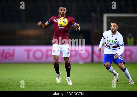 Turin, Italie - 30 novembre 2020 : Gleison Bremer (C) du Torino FC en action pendant la série UN match de football entre le Torino FC et l'UC Sampdoria. Le match s'est terminé par 2-2 ficelage. Credit: Nicolò Campo/Alay Live News Banque D'Images