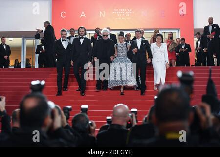 Leonardo Sbaraglia, Asier Etxeandia, Directeur Pedro Almodovar, Penelope Cruz, Antonio Banderas et Nora Navas quittant la Dolor y Gloria Premiere dans le cadre du 72e Festival International du film de Cannes, le 17 mai 2019. Photo d'Aurore Marechal/ABACAPRESS.COM Banque D'Images