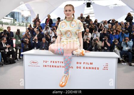 Victoria Bluck assiste au photocall pour « Young Ahmed (le Jeune Ahmed) » lors du 72e Festival annuel de Cannes le 21 mai 2019 à Cannes, France. Photo de Lionel Hahn/ABACAPRESS.COM Banque D'Images