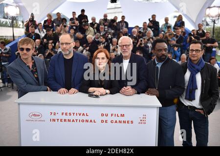 Ariyon Bacare, Pascal Greggory, Isabelle Huppert, Ira Sachs, Jeremie Renier assistent à la séance photo de 'Frankie' lors du 72e Festival annuel de Cannes, le 21 mai 2019 à Cannes, en France. Photo de Lionel Hahn/ABACAPRESS.COM Banque D'Images