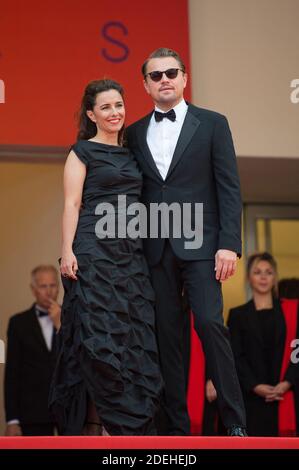 Leonardo DiCaprio et Leila Conners arrivent sur le tapis rouge de 'Oh Mercy! (Roubaix, une lumière) au Palais des Festivals de Cannes, France, le 22 mai 2019 dans le cadre du 72ème Festival de Cannes. Photo de Nicolas Genin/ABACAPRESS.COM Banque D'Images