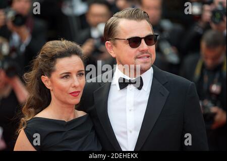 Leonardo DiCaprio et Leila Conners arrivent sur le tapis rouge de 'Oh Mercy! (Roubaix, une lumière) au Palais des Festivals de Cannes, France, le 22 mai 2019 dans le cadre du 72ème Festival de Cannes. Photo de Nicolas Genin/ABACAPRESS.COM Banque D'Images