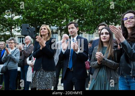 François Xavier Bellamy et Agnes Evren à la tête de la liste européenne française les Républicains. Les Républicains ( LR ) ont organisé un rassemblement avec François Xavier Bellamy, chef de la liste politique du groupe politique français les Républicains pour les élections européennes dans le sept arrondissement de Paris derrière les Invalides. Mai 24 2019. Photo de Raphael Lafargue/ABACAPRESS.COM Banque D'Images