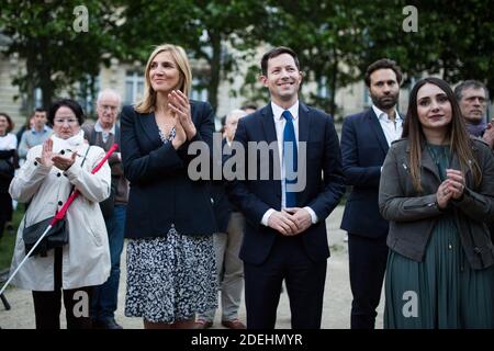 François Xavier Bellamy et Agnes Evren à la tête de la liste européenne française les Républicains. Les Républicains ( LR ) ont organisé un rassemblement avec François Xavier Bellamy, chef de la liste politique du groupe politique français les Républicains pour les élections européennes dans le sept arrondissement de Paris derrière les Invalides. Mai 24 2019. Photo de Raphael Lafargue/ABACAPRESS.COM Banque D'Images