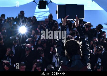 Mati Diop, lauréate du Grand Prix du film 'Atlantique', pose à la Photocall lauréate lors du 72e Festival annuel de Cannes le 25 mai 2019 à Cannes, France. Photo de Lionel Hahn/ABACAPRESS.COM Banque D'Images