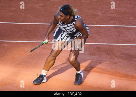 Serena Williams en action pendant l'Open de tennis français à l'arène Roland-Garros le 01 juin 2019 à Paris, France. Photo de Nasser Berzane/ABACAPRESS.COM Banque D'Images