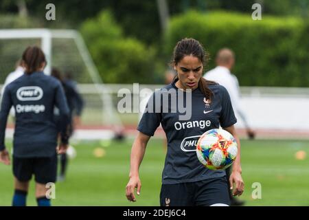 Sakina Karchaoui lors de la session de formation de l'équipe française de football féminin le 3 juin 2019 à Clairefontaine, France. Photo de Daniel Derajinski/ABACAPRESS.COM Banque D'Images