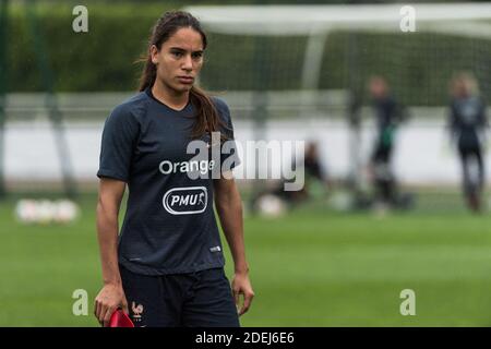 Sakina Karchaoui lors de la session de formation de l'équipe française de football féminin le 3 juin 2019 à Clairefontaine, France. Photo de Daniel Derajinski/ABACAPRESS.COM Banque D'Images