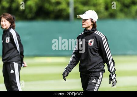 Asako Takakura, entraîneur en chef de Nadeshiko Japon (équipe nationale féminine de football) pendant la formation de l'équipe nationale japonaise avant le début de la coupe du monde de la FIFA France 2019, à Montmorency, Val d'Oise, France, le 6 juin 2019. Photo de Daniel Derajinski/ABACAPRESS.COM Banque D'Images