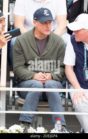 Woody Harrelson dans des stands pendant l'Open de tennis français à l'arène Roland-Garros le 09 juin 2019 à Paris, France. Photo de Nasser Berzane/ABACAPRESS.COM Banque D'Images