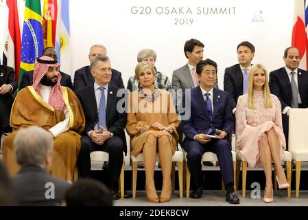 Le prince héritier saoudien Mohammed ben Salmane, Mauricio Macri (président de l'Argentine), la reine Maxima des pays-Bas et Shinzo Abe (premier ministre japonais), Shinzo Abe (premier ministre japonais) et Ivanka Trump (conseiller du président des États-Unis) - événement parallèle organisé par le premier ministre japonais, Sur le thème "promouvoir la place des femmes au travail" au centre de congrès Intex Osaka au sommet du G20 à Osaka, au Japon, le 29 juin 2019. Photo de Dominque Jacovides/Pool/ABACAPRESS.COM Banque D'Images